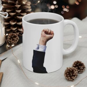 Trump’s Arm FIGHT FIGHT FIGHT Mug USA