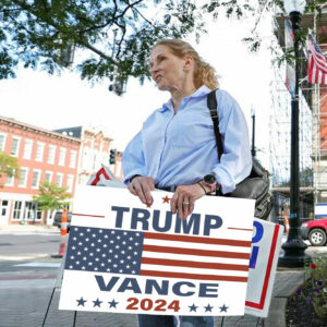 Trump-Vance-2024-Campaign-Yard-Signs-USA