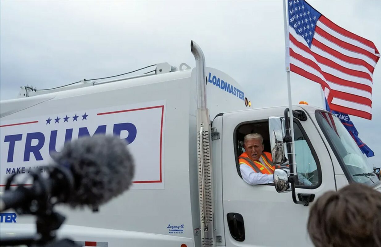 Billionaire Trump Awkwardly Dresses Up as a Garbage Truck Driver USA